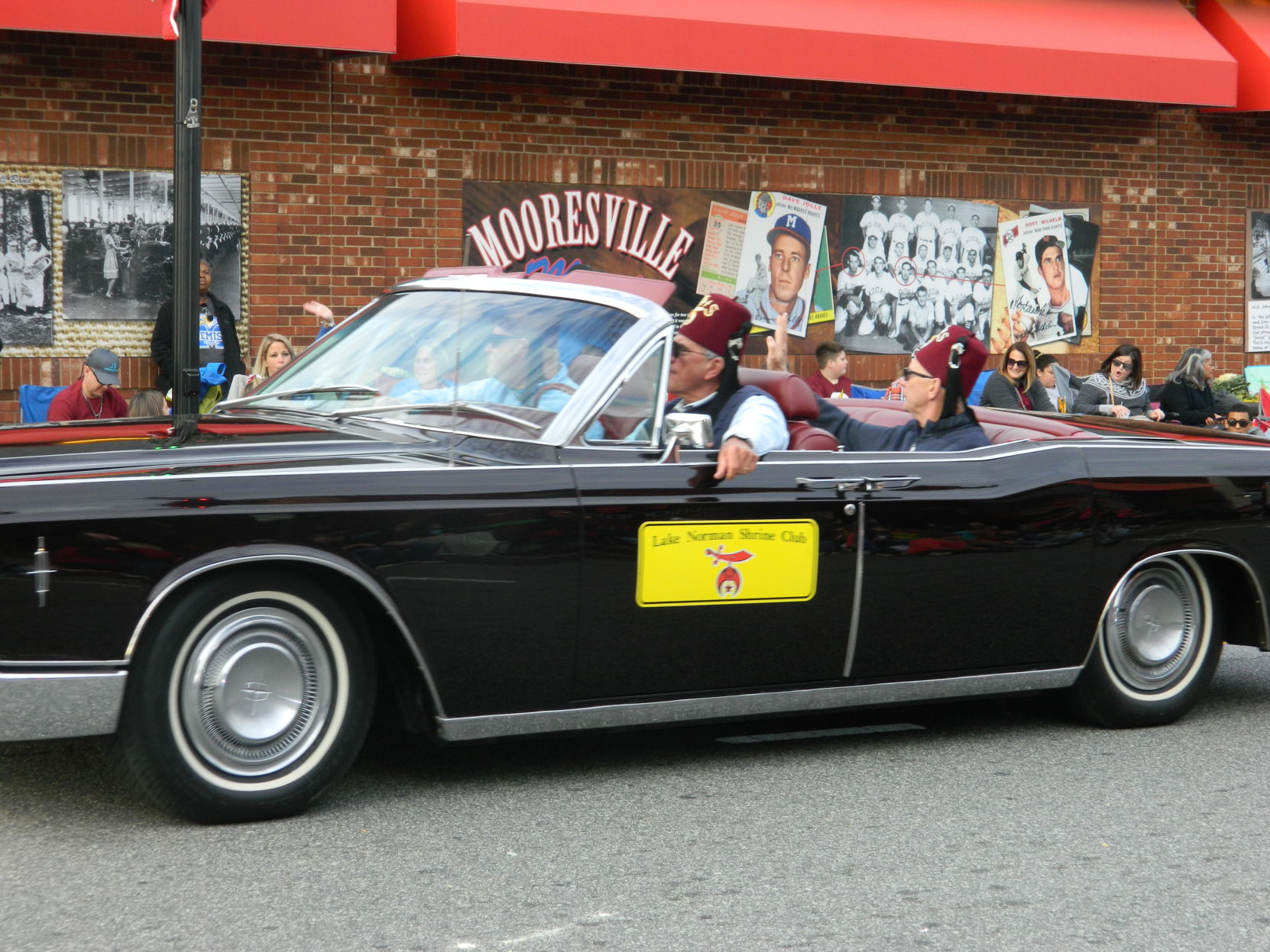 Mooresville Christmas Parade (306).JPG